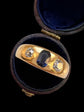 ANTIQUE SAPPHIRE & DIAMOND FLUSH SET RING