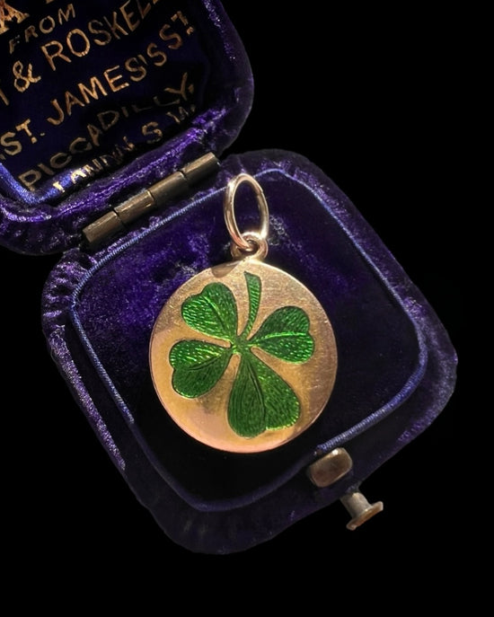 ANTIQUE FOUR LEAF CLOVER ENAMEL & 15CT GOLD PENDANT