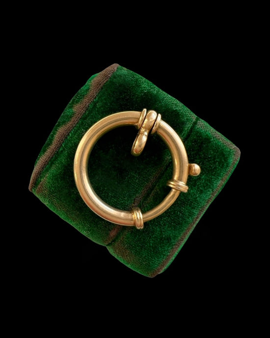 LARGE ANTIQUE 18CT BOLT RING