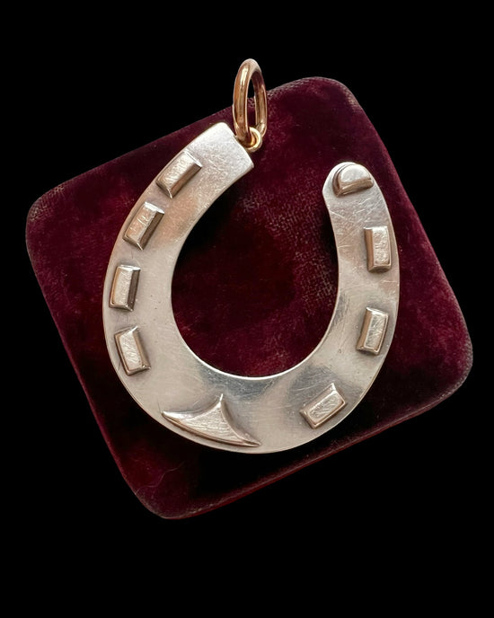 VICTORIAN SILVER HORSESHOE PENDANT