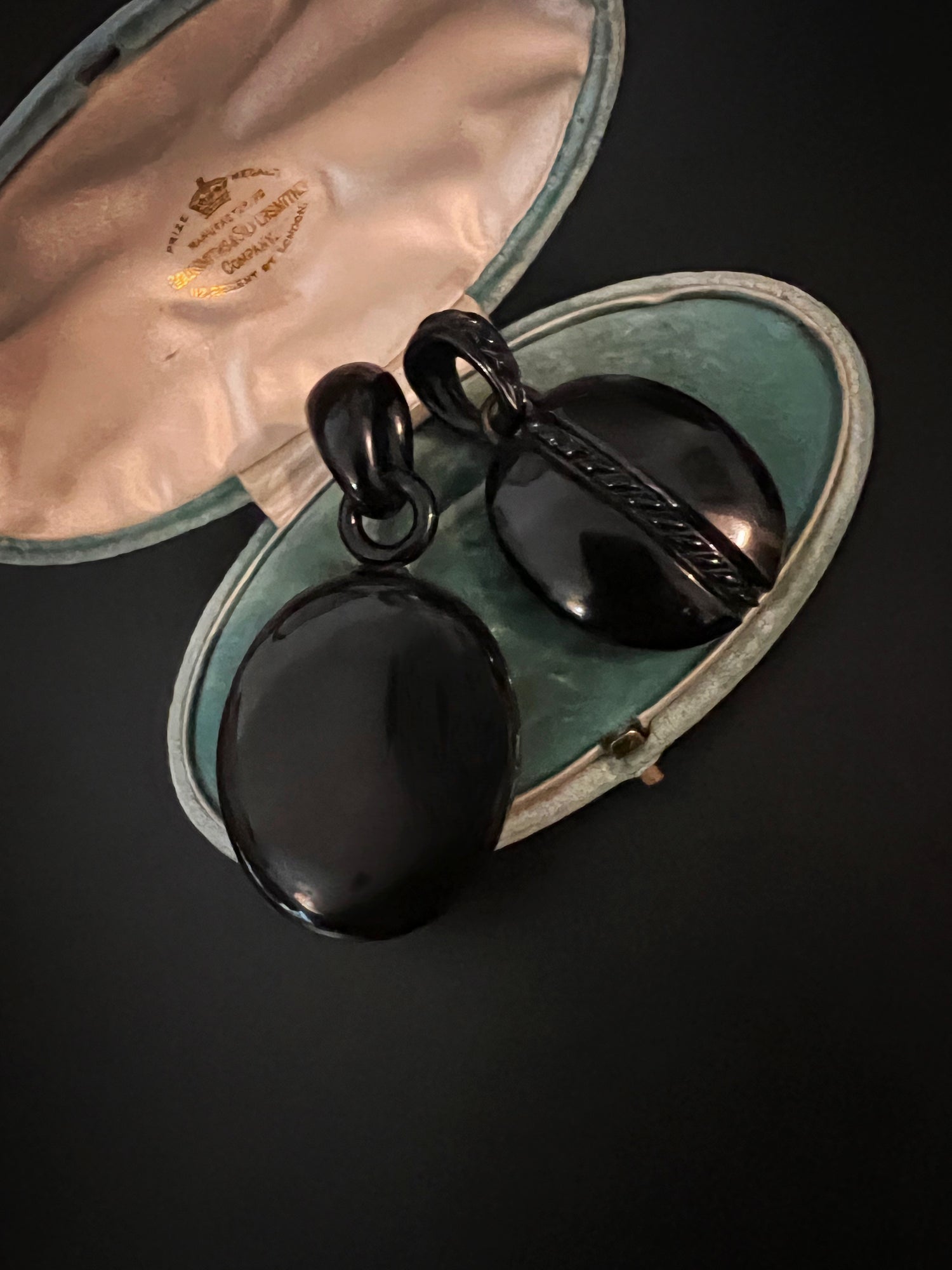 Whitby Jet Locket VICTORIAN WHITBY JET LOCKET – The Old Cut