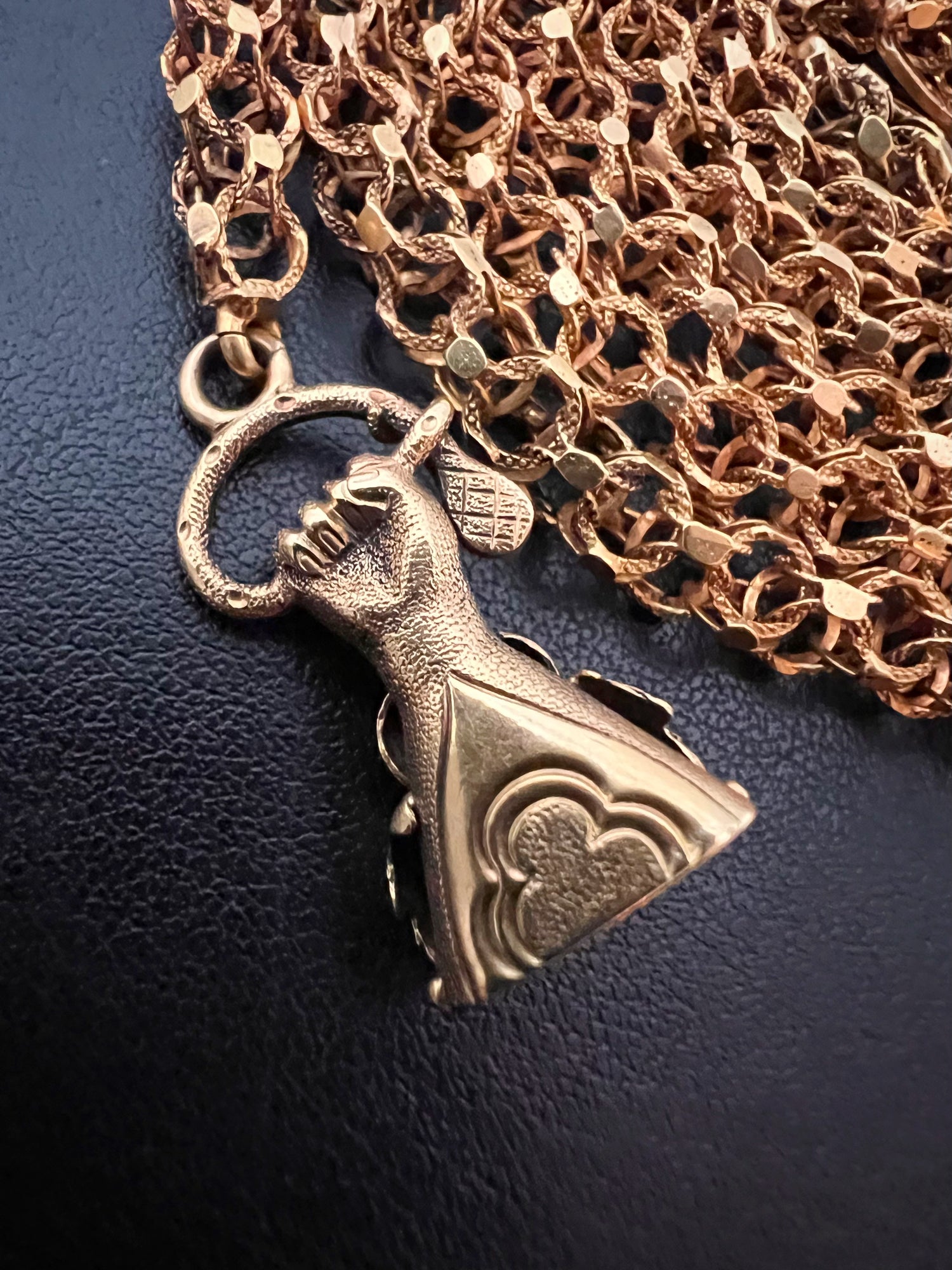 GEORGIAN CHAIN WITH HAND SNAKE CLASP The Old Cut