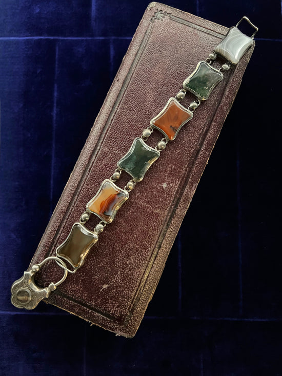 VICTORIAN SCOTTISH AGATE PADLOCK BRACELET