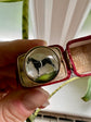VICTORIAN ESSEX CRYSTAL HORSE RING