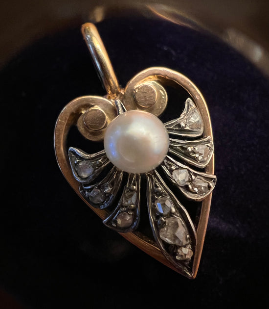 HEART DIAMOND & PEARL PENDANT