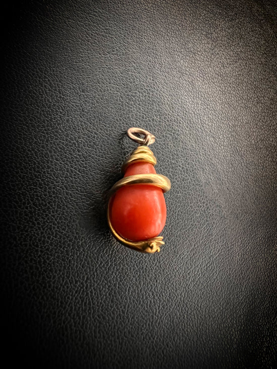 VICTORIAN CORAL & GOLD SNAKE PENDANT