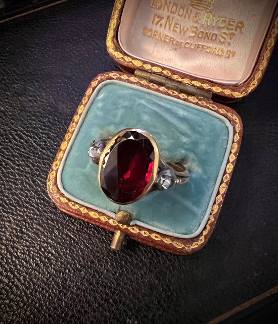 VICTORIAN GARNET & DIAMOND RING