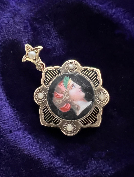 ENAMEL PORTRAIT PENDANT