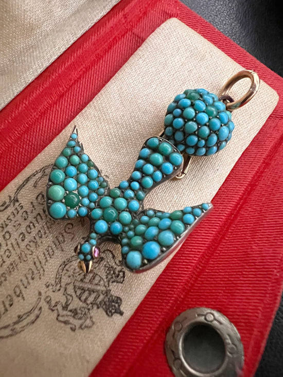 VICTORIAN TURQUOISE SAINT ESPRIT DOVE PENDANT