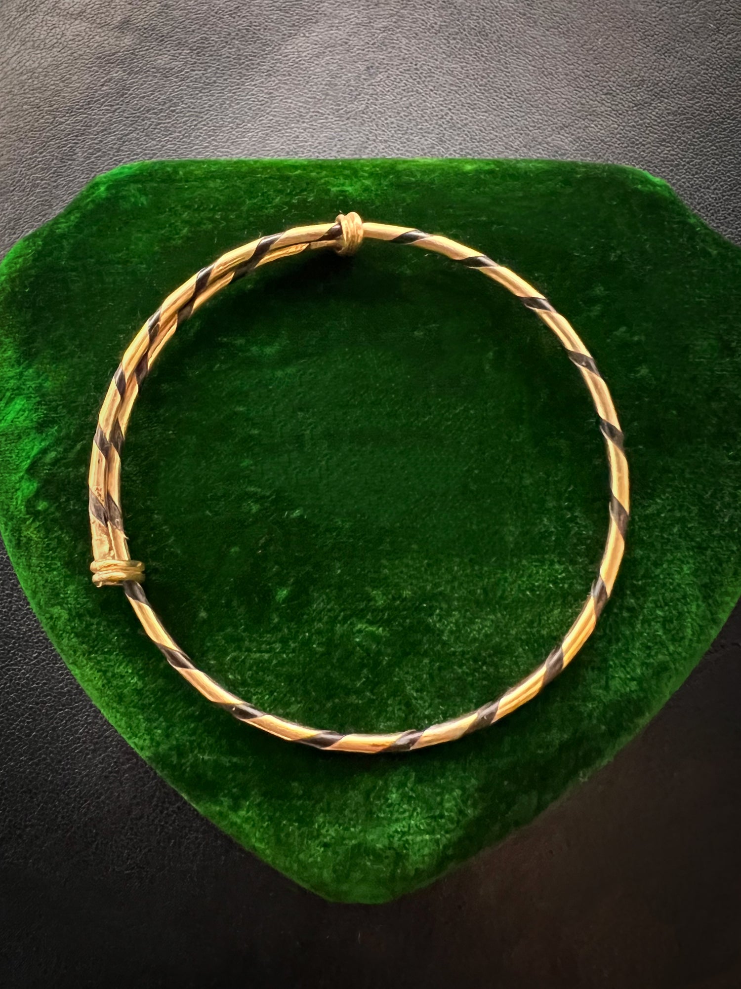 VICTORIAN ELEPHANT HAIR BANGLE The Old Cut