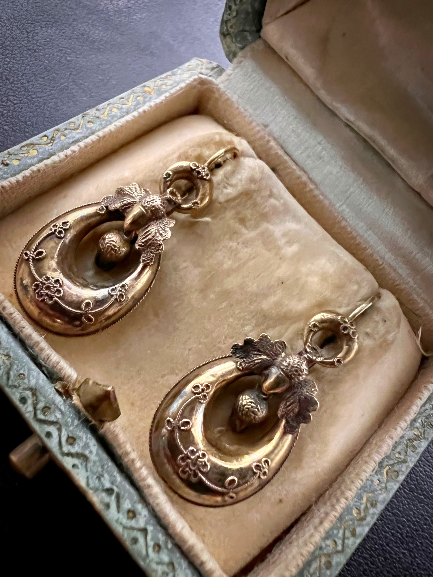 Gold puffed hoop discount earrings