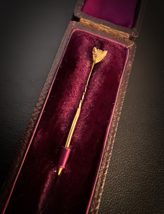 VICTORIAN GOLD TINY FOX PIN