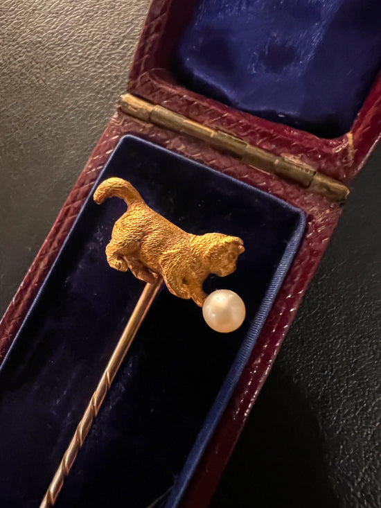 VICTORIAN 18CT GOLD CAT STICKPIN