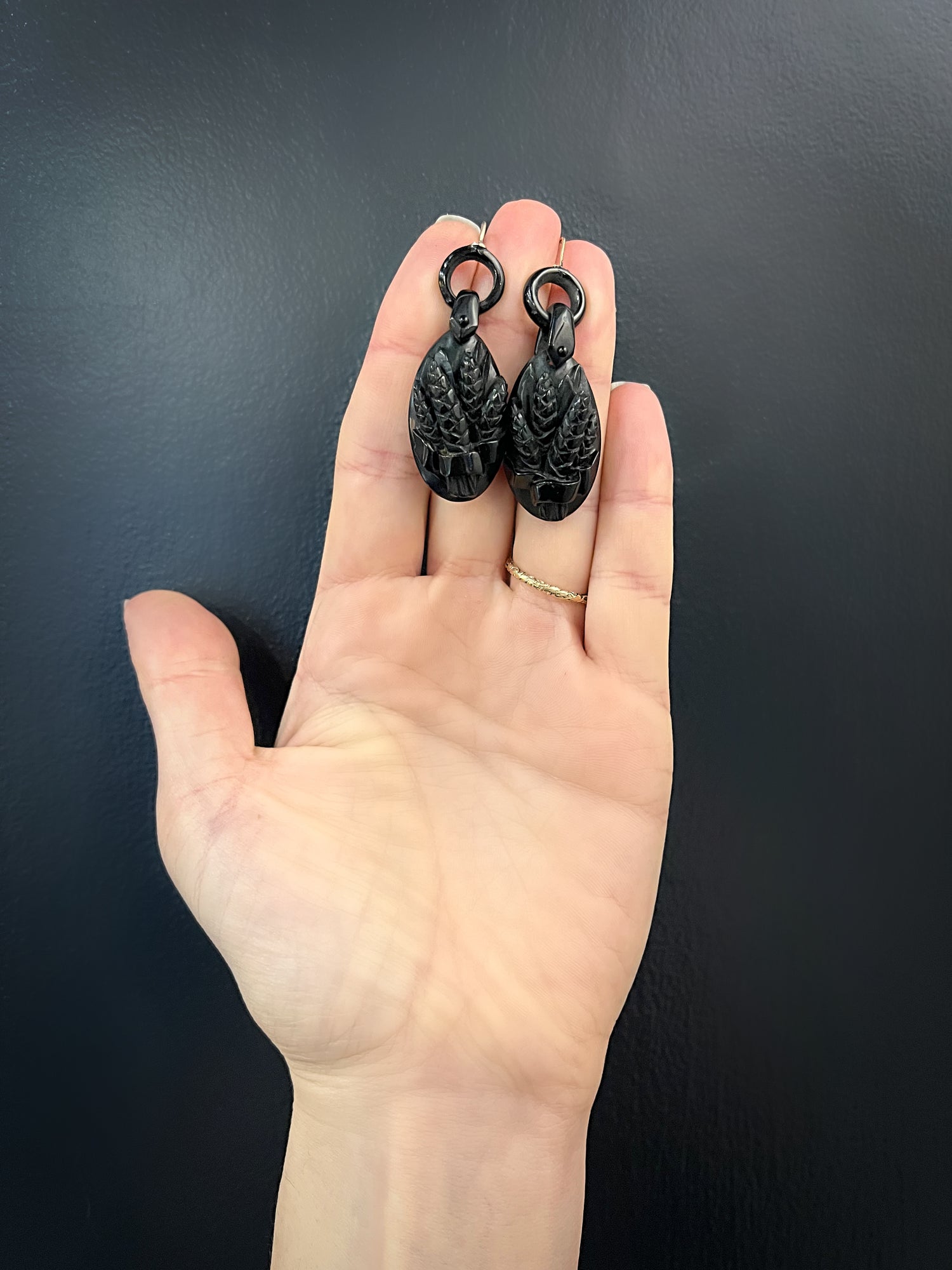 VICTORIAN WHITBY JET EARRINGS